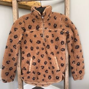 Abercrombie and Fitch Sherpa Animal Print size XS